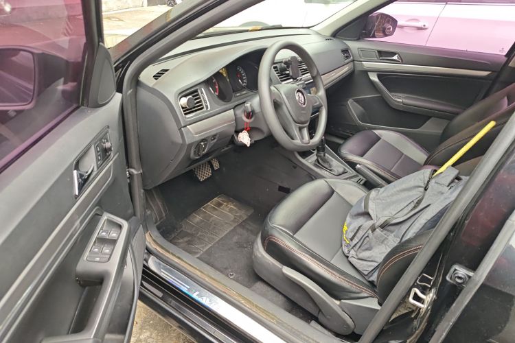 大众 朗逸 2015款 1.6L 自动风尚版中控内饰7003