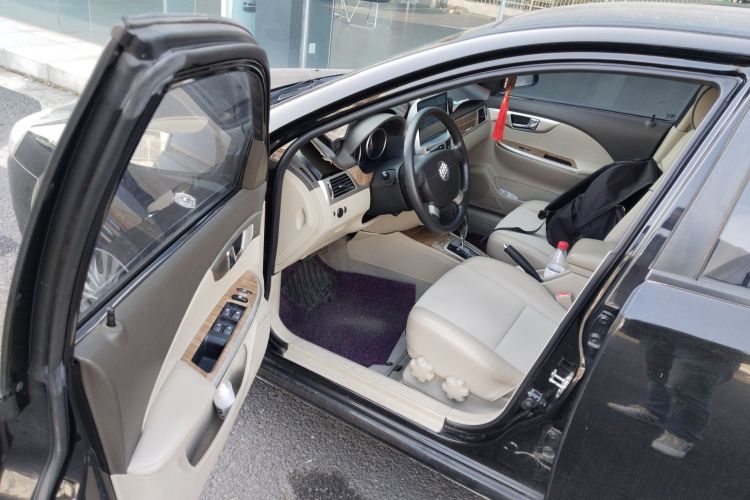 别克 凯越 2015款 1.5L 自动经典型中控内饰20