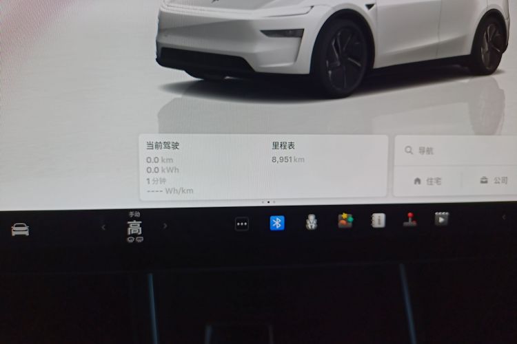 特斯拉 Model Y 2025款 改款 长续航全轮驱动版局部细节14
