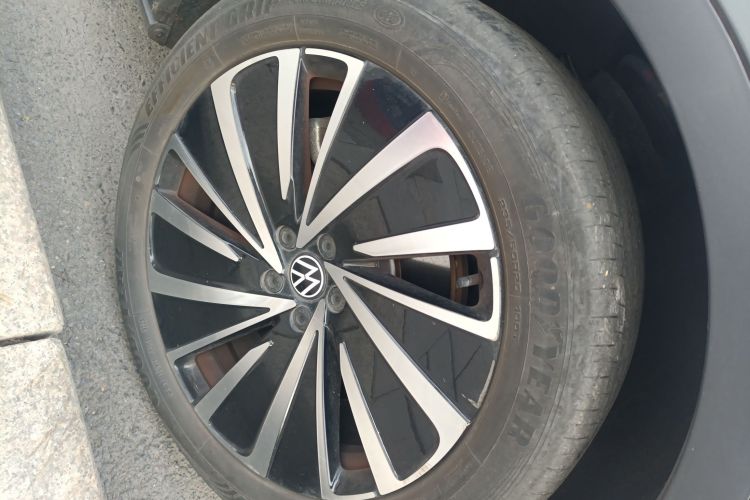 大众 ID.4 X 2023款 极智长续航版车身外观10