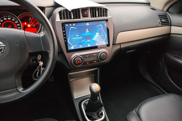 日产 轩逸 2012款 经典 1.6XE 手动舒适版局部细节16