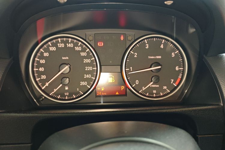 宝马X1 2014款 sDrive18i 领先型中控内饰14