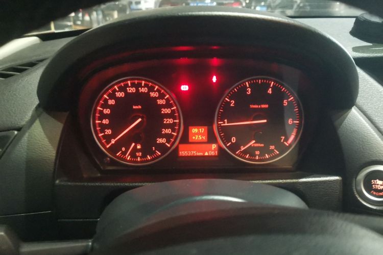 宝马X1 2014款 sDrive18i 领先型中控内饰14