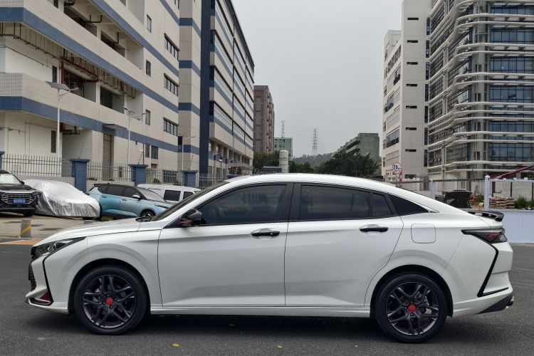 东风风神 奕炫 2021款 230T 自动追影骑士版车身外观6003