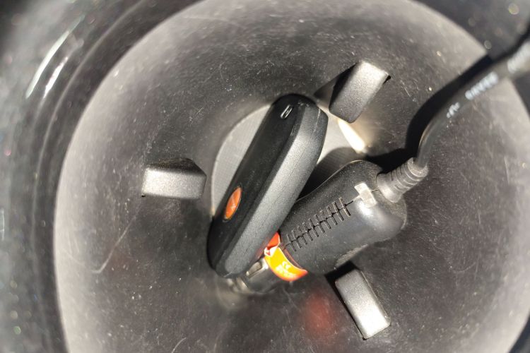 丰田C-HR 2018款 2.0L 领先天窗版 国VI中控内饰7001