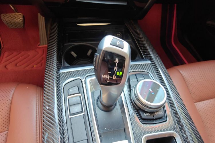 宝马X5（平行进口） 中控内饰18