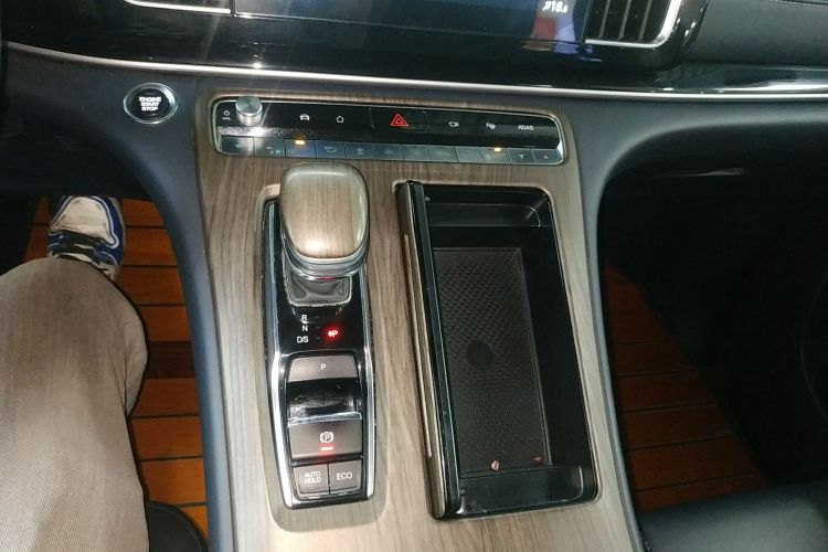 广汽传祺 传祺M8 2021款 领秀系列 390T 旗舰版中控内饰18