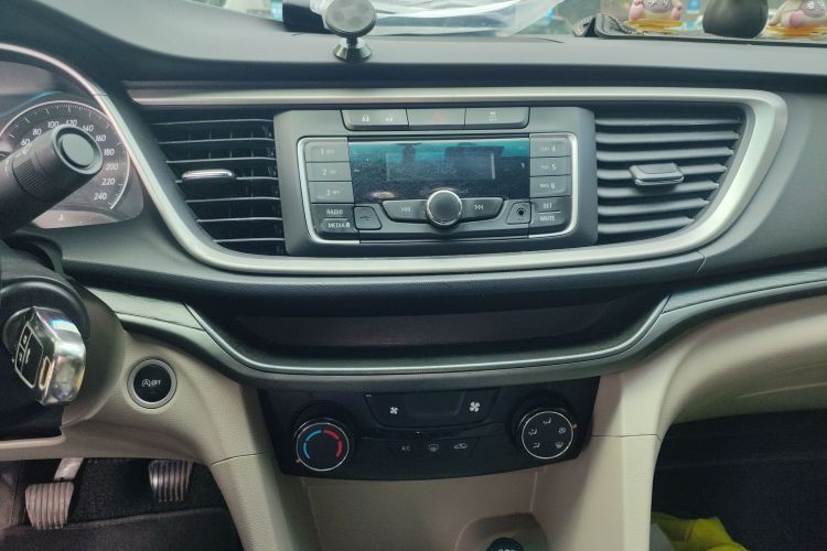 别克 英朗 2018款 15T 手动精英型 国V中控内饰16