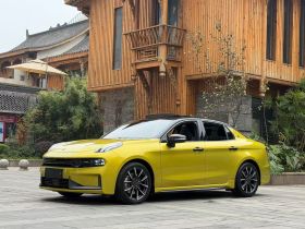 领克03 2020款 03+ 2.0TD 自动驭风版