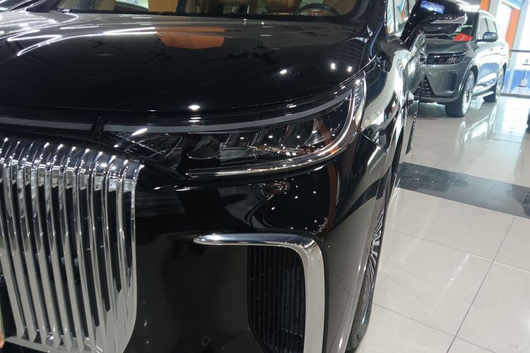 岚图汽车 岚图梦想家 2025款 PHEV 四驱卓越乾崑版局部细节36