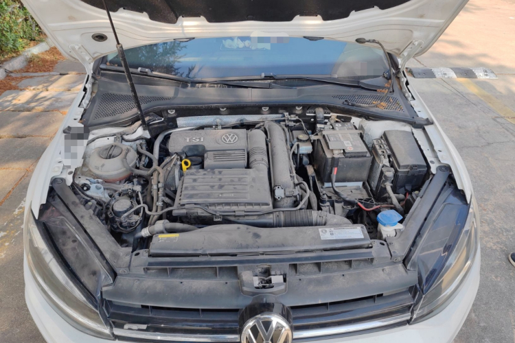 大众 高尔夫 2020款 200TSI DSG舒适进取版局部细节24