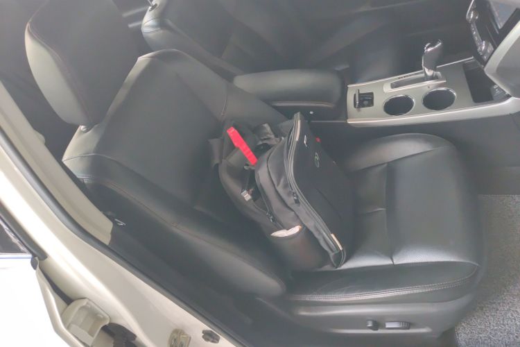 日产 天籁 2016款 改款 2.0L XL舒适版局部细节41