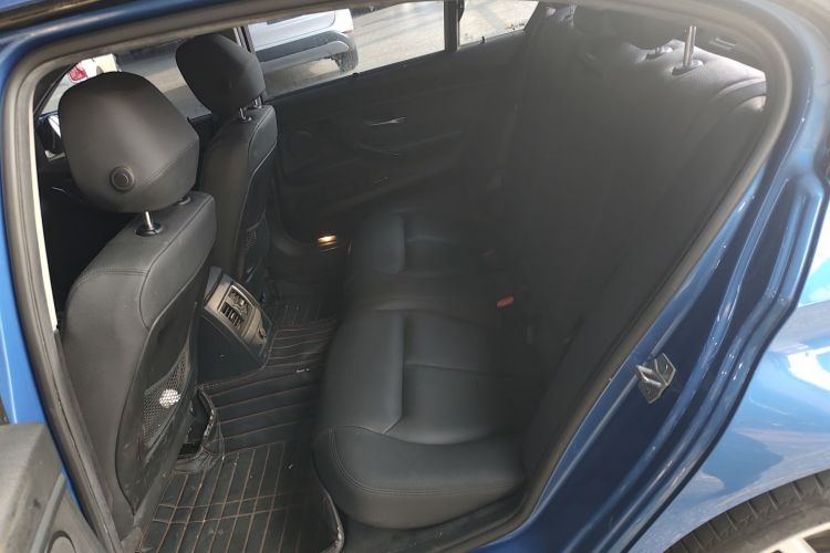 宝马3系 2017款 320Li M运动型中控内饰21