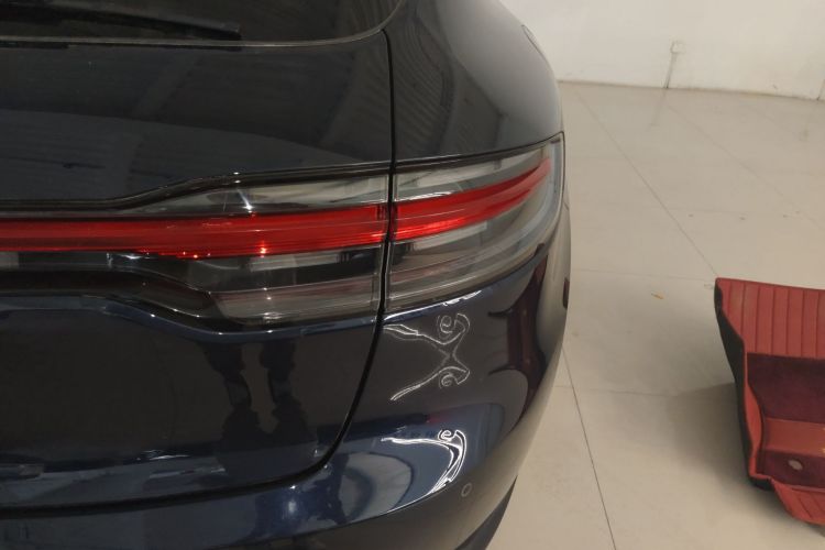 保时捷 2022款 Macan 2.0T车身外观9