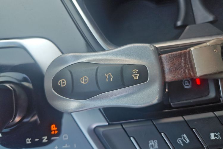 吉利汽车 星越 2020款 高能版 350T 耀星者中控内饰11