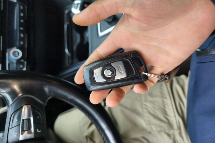 宝马3系 2018款 320Li 时尚型中控内饰7001