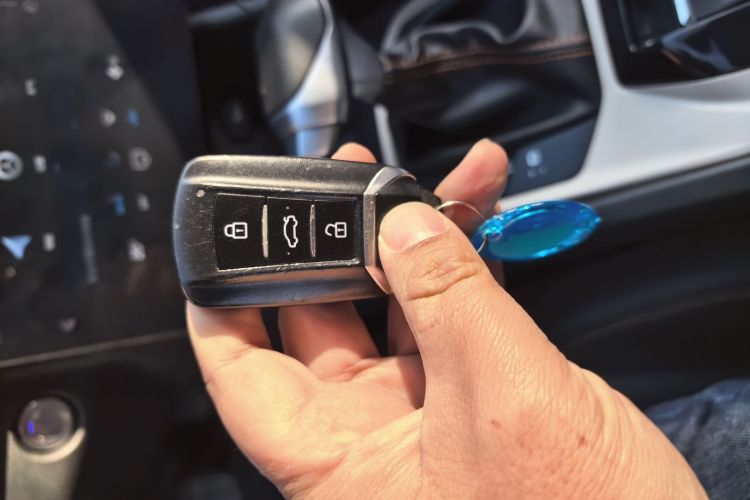 东风风神 奕炫 2023款 马赫版 1.5L 自动追风版中控内饰11