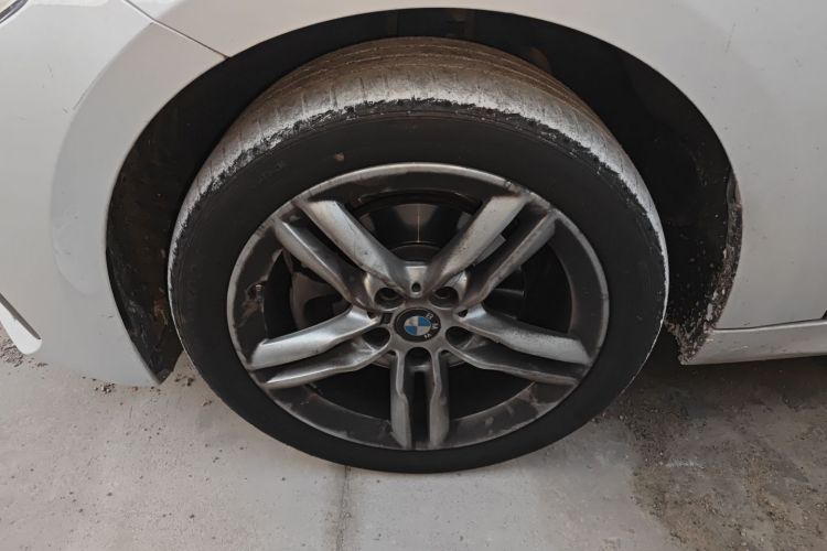 宝马1系 2022款 120i M运动曜夜版车身外观6007