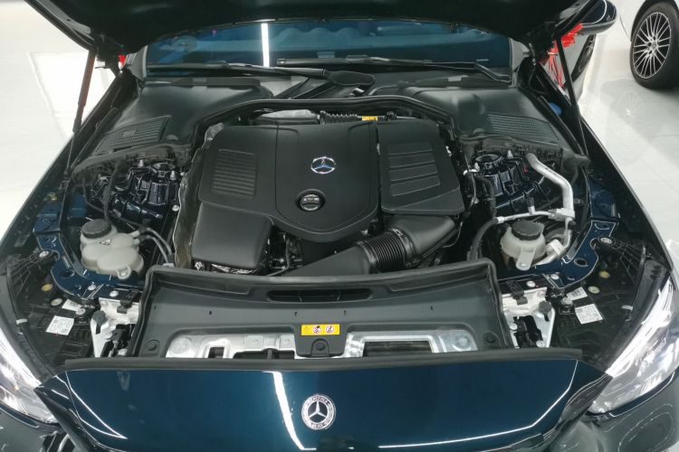 奔驰C级 2024款 改款二 C 260 L 皓夜运动版局部细节24