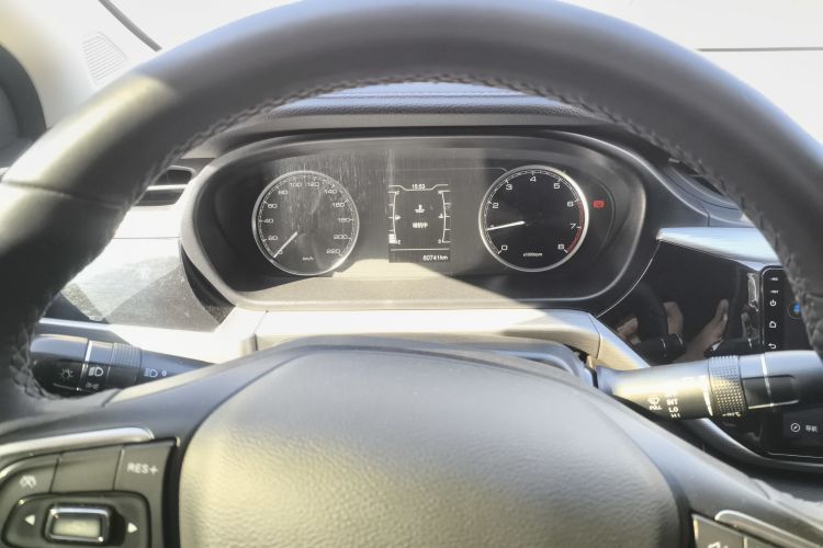 奇瑞 艾瑞泽5 2021款 PRO 1.5L 手动青春版局部细节14