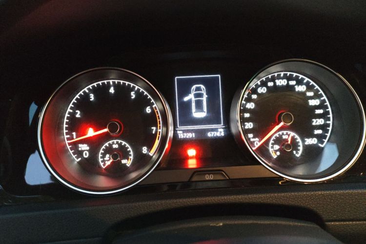 大众 高尔夫 2015款 1.4TSI 手动R-Line中控内饰14