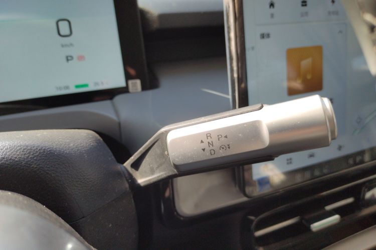 埃安 AION Y 2023款 Plus 610 智领版 三元锂中控内饰18