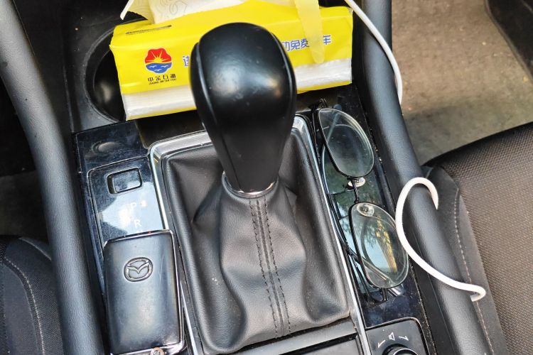 马自达3 昂克赛拉 2021款 2.0L 自动质炫版中控内饰18