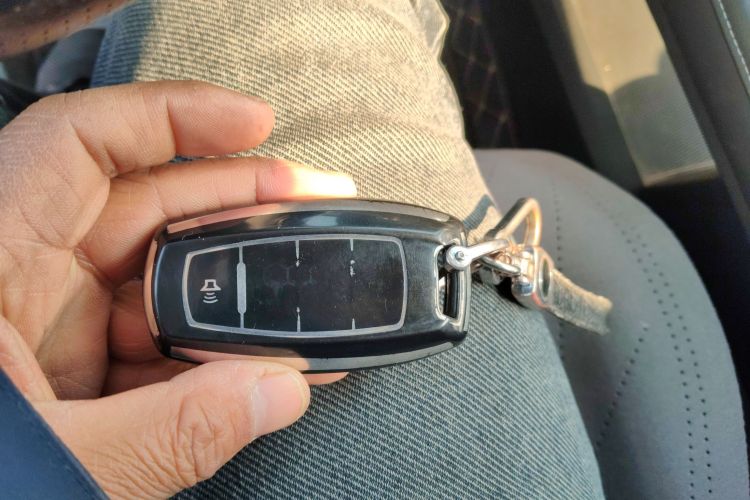 哈弗H6 2023款 国潮版 1.5T 自动都市版中控内饰11