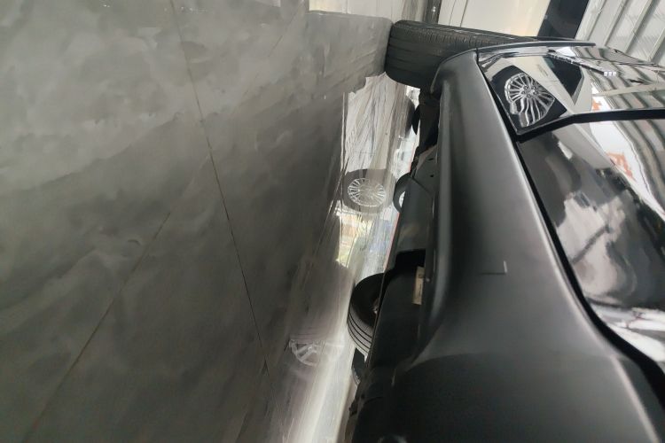 Jeep 大切诺基(进口) 2020款 3.0L 精英导航版机舱底盘30