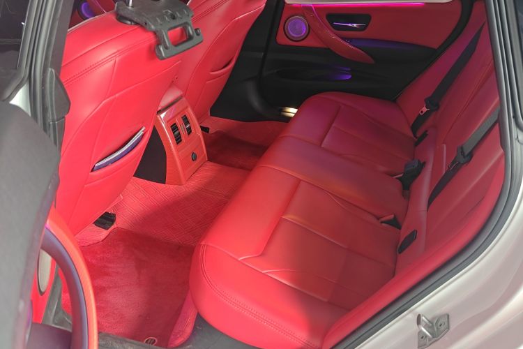 宝马3系GT 2019款 320i M运动套装中控内饰7004