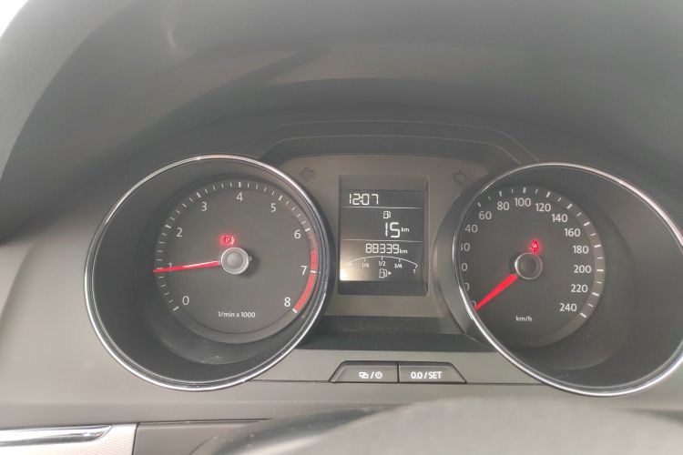 大众 宝来 2014款 1.6L 手动时尚型中控内饰14