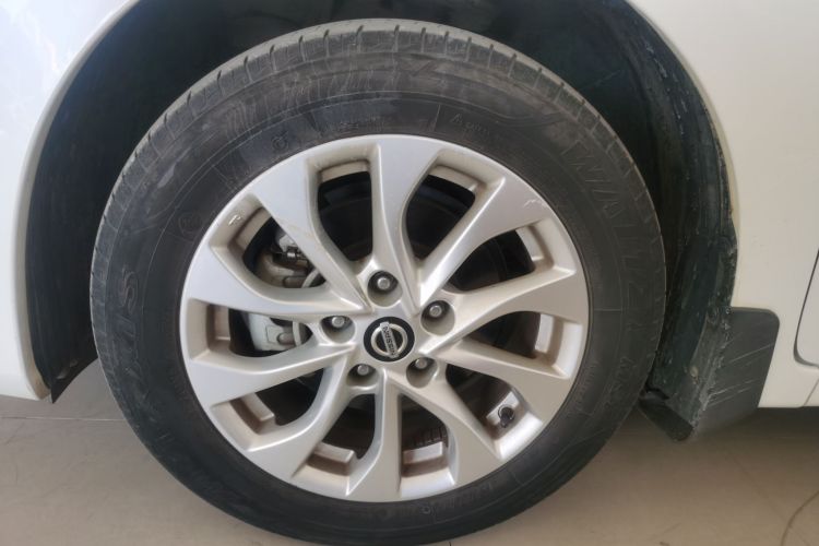 日产 轩逸 2022款 经典 1.6XE CVT舒适版车身外观6007