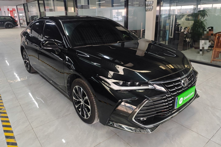 丰田 亚洲龙 2023款 2.0L 臻选版车身外观3