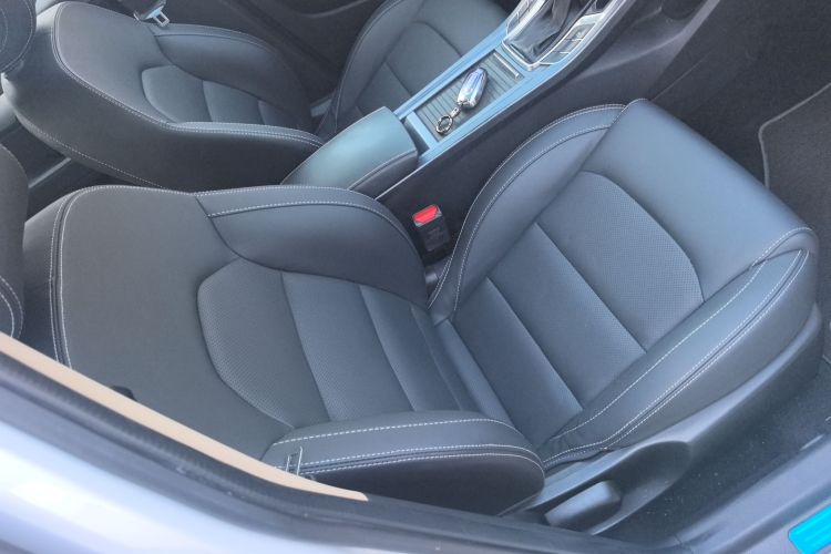 吉利汽车 帝豪 2018款 1.5L CVT向上互联版局部细节41