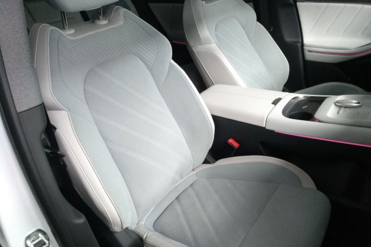 岚图汽车 岚图FREE 2025款 318 318km 后驱环游版局部细节41