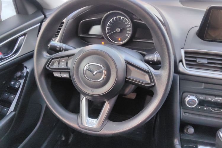 马自达3 昂克赛拉 2017款 三厢 1.5L 自动豪华型 国V中控内饰13