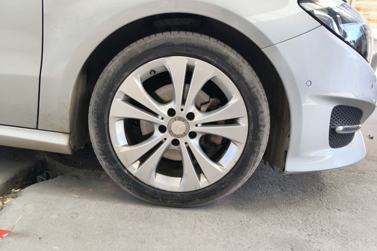 奔驰B级 2015款 B 200 时尚型车身外观6007