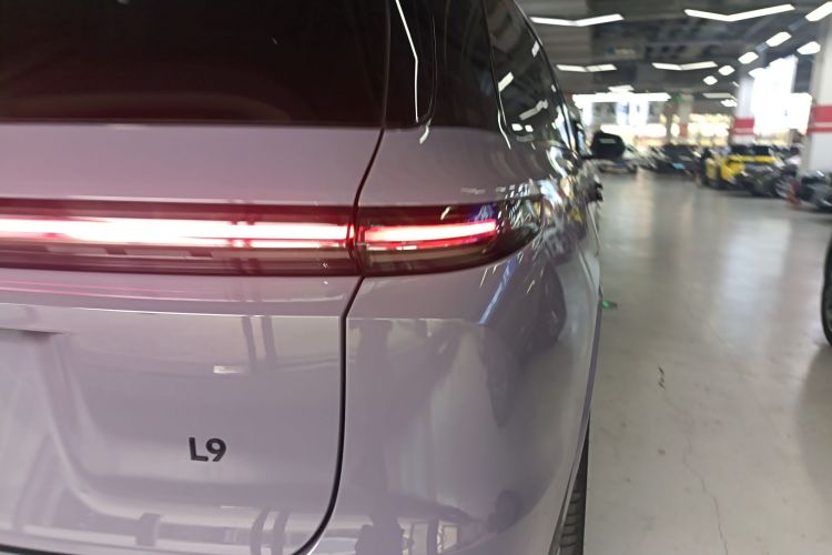 理想汽车 理想L9 2022款 Max车身外观9