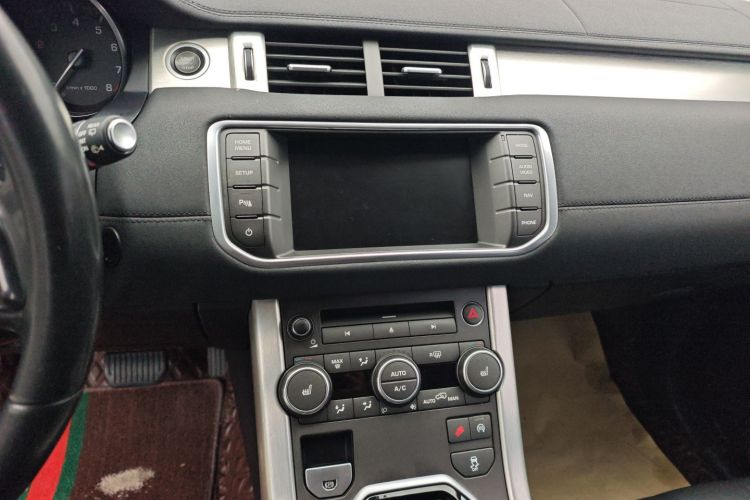 路虎 揽胜极光 2015款 2.0T 五门智耀版中控内饰16