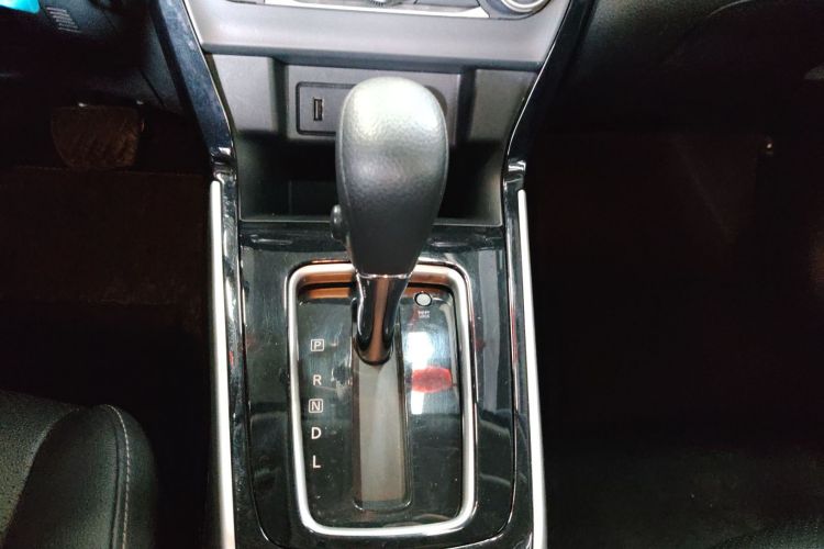 日产 轩逸 2022款 经典 1.6XL CVT豪华版中控内饰18