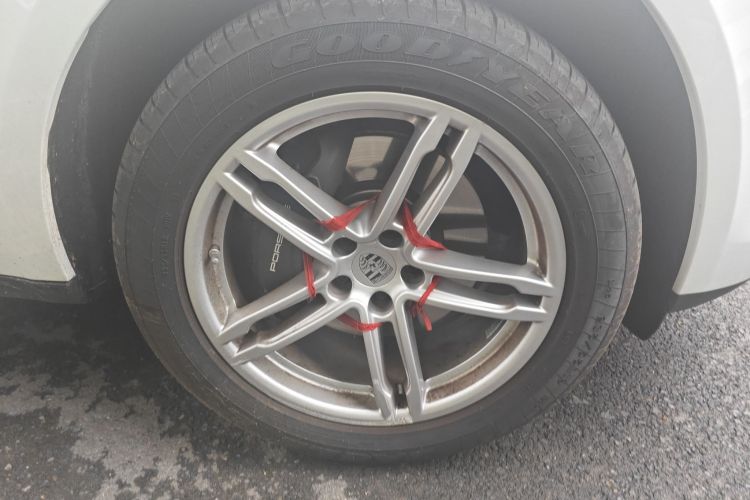 保时捷 2024款 Macan 2.0T车身外观6007