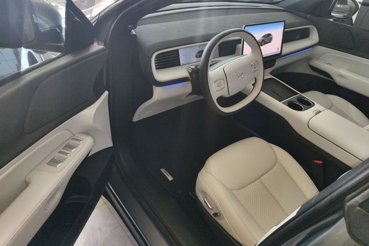 小鹏G6 2023款 700 四驱性能 Max中控内饰20