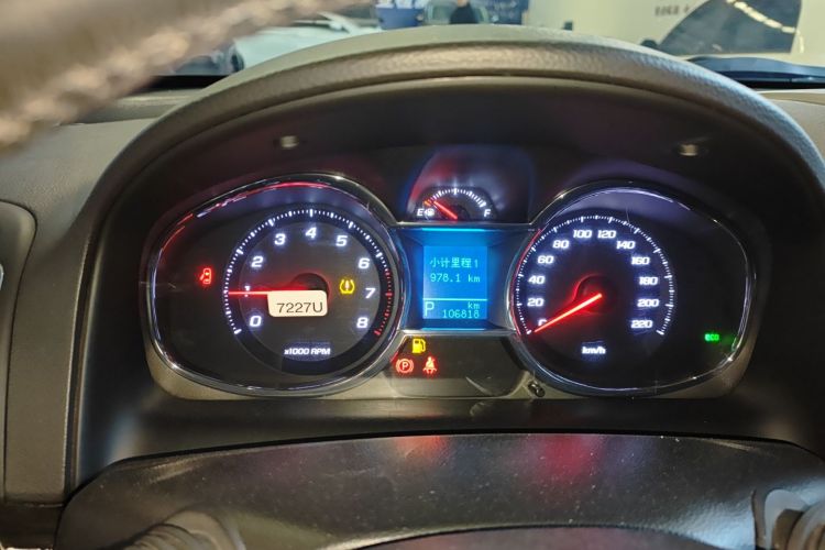 雪佛兰 科帕奇 2015款 2.4L 四驱旗舰版 7座局部细节14