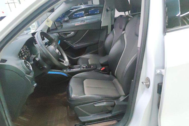 奥迪Q2L e-tron 2019款 Q2L e-tron 纯电智酷型中控内饰19