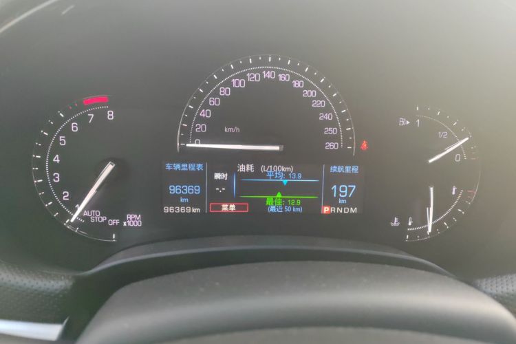 凯迪拉克XTS 2018款 28T 精英型中控内饰14