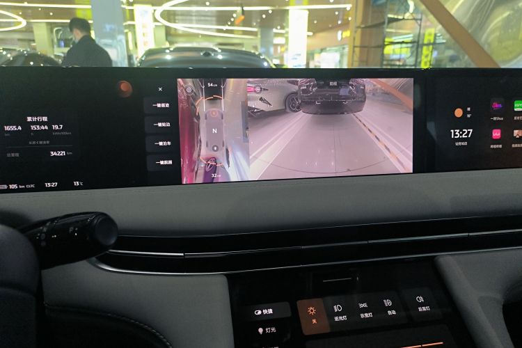 智己汽车 智己LS7 2023款 77kWh Urban Fit后驱版局部细节16