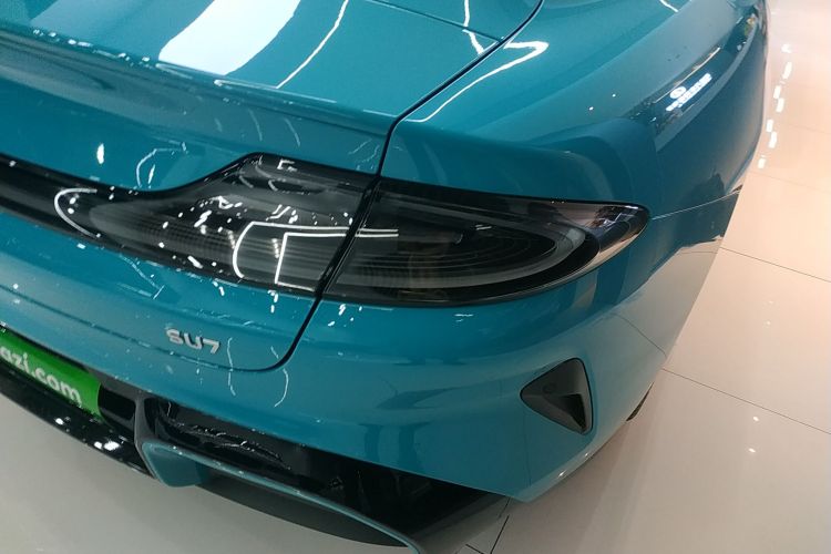 小米汽车 小米SU7 2024款 后驱长续航智驾版车身外观9