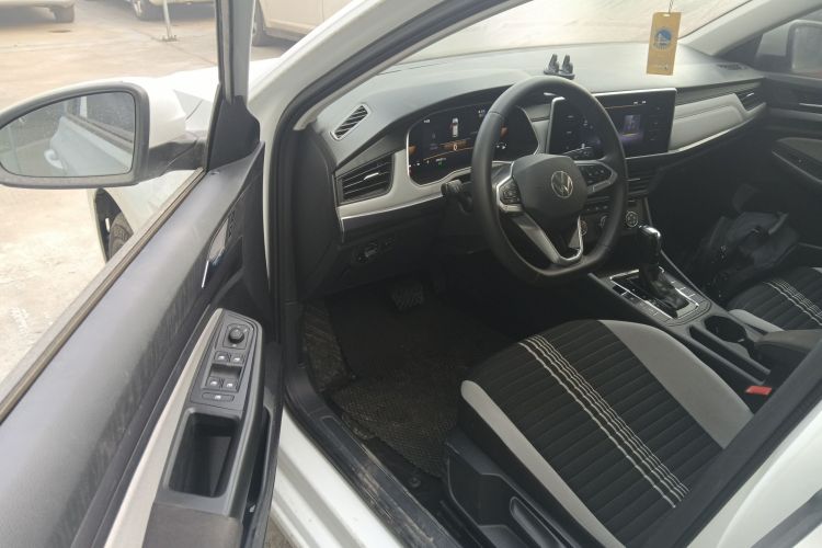 大众 宝来 2024款 200TSI DSG畅行版中控内饰20