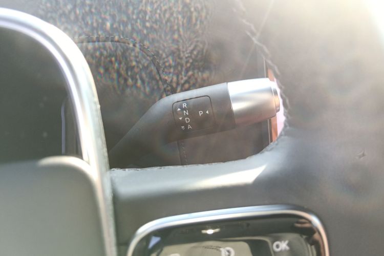 理想汽车 理想L8 2023款 Air局部细节18