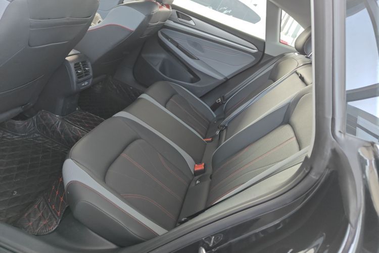 大众 2024款 凌渡L 280TSI DSG酷辣版中控内饰21